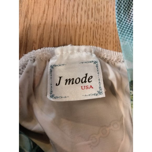 J Mode USA Women's Floral Dress With Rhinestones Size Small - Picture 5 of 7